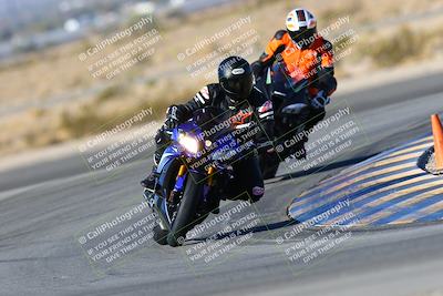 media/Jan-09-2022-SoCal Trackdays (Sun) [[2b1fec8404]]/Turn 11 (935am)/